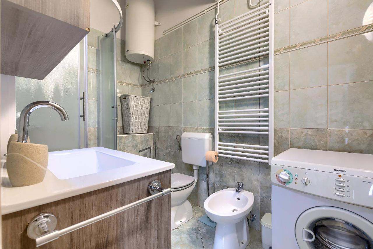 Stylish Flats With Two Bedrooms In Premantura Kültér fotó