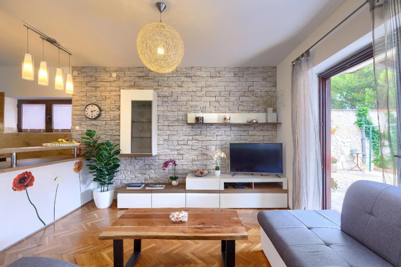 Stylish Flats With Two Bedrooms In Premantura Kültér fotó