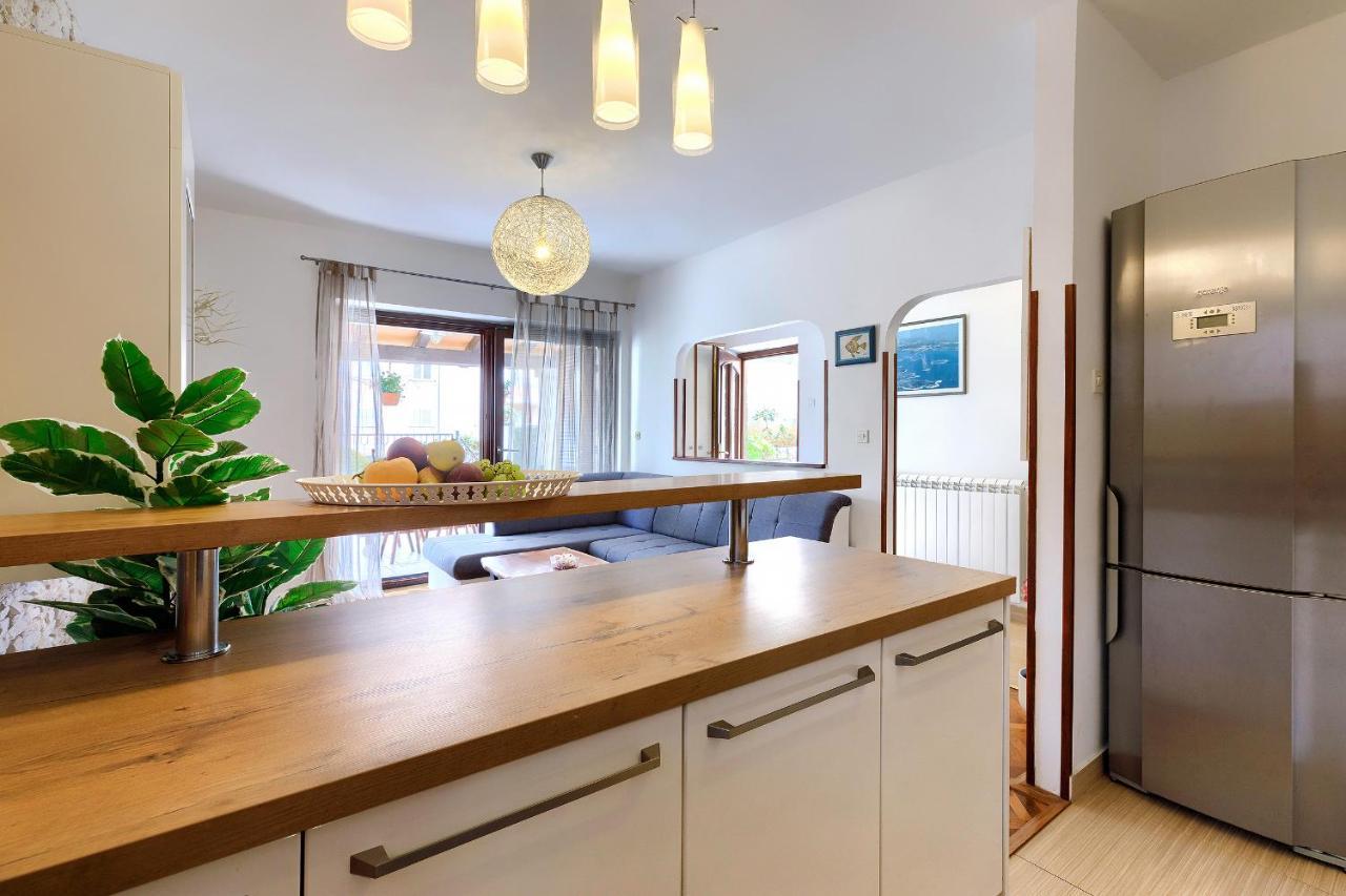 Stylish Flats With Two Bedrooms In Premantura Kültér fotó