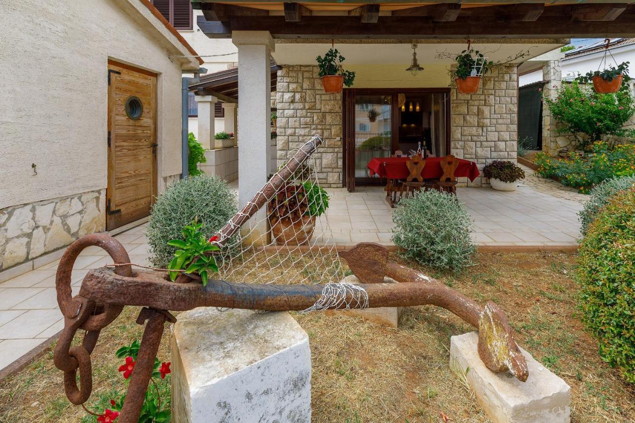Stylish Flats With Two Bedrooms In Premantura Kültér fotó