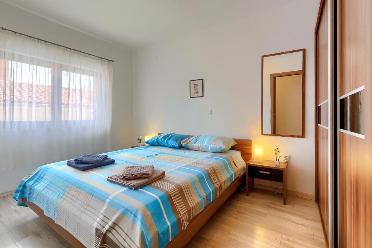 Stylish Flats With Two Bedrooms In Premantura Kültér fotó