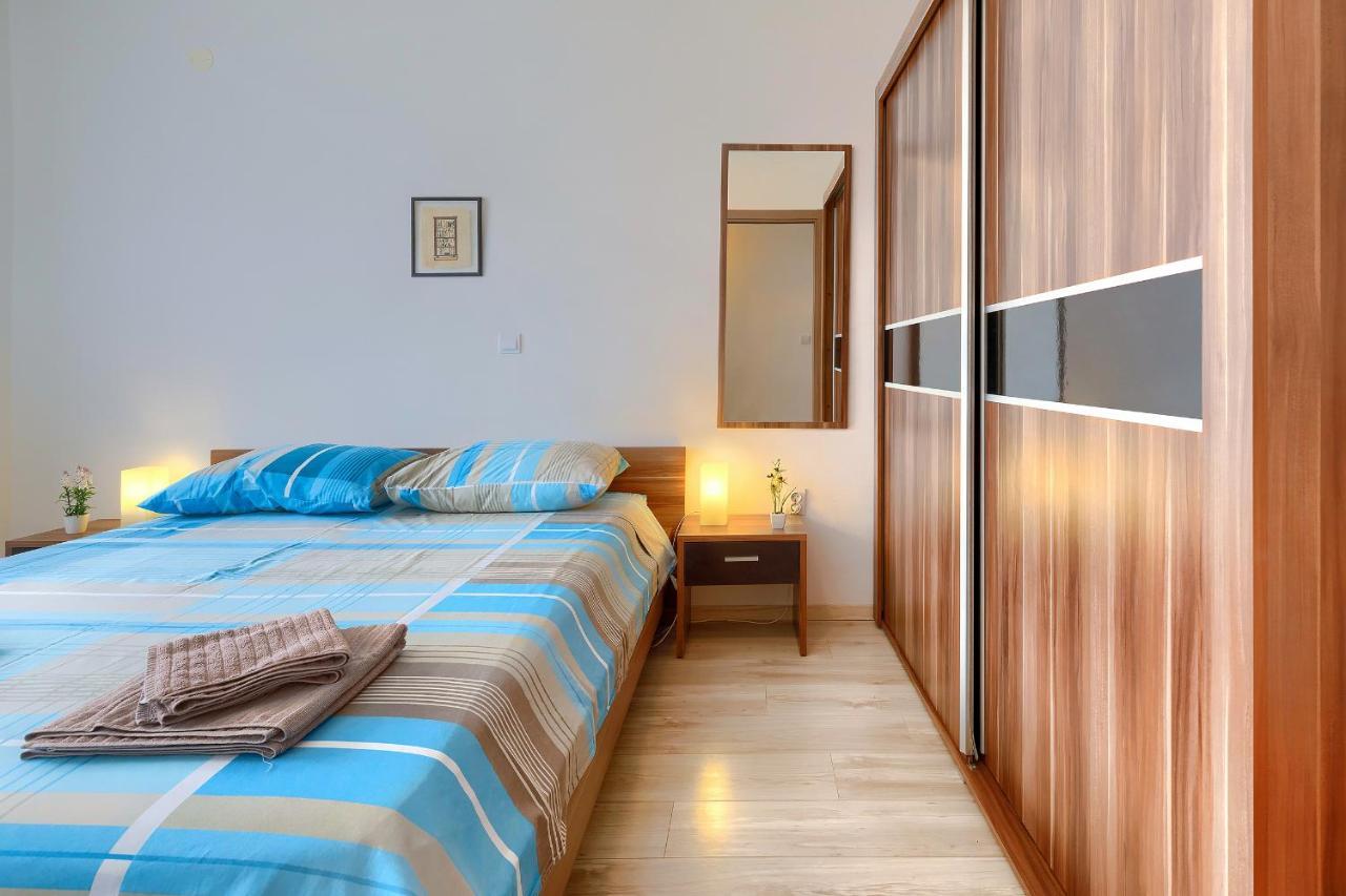 Stylish Flats With Two Bedrooms In Premantura Kültér fotó