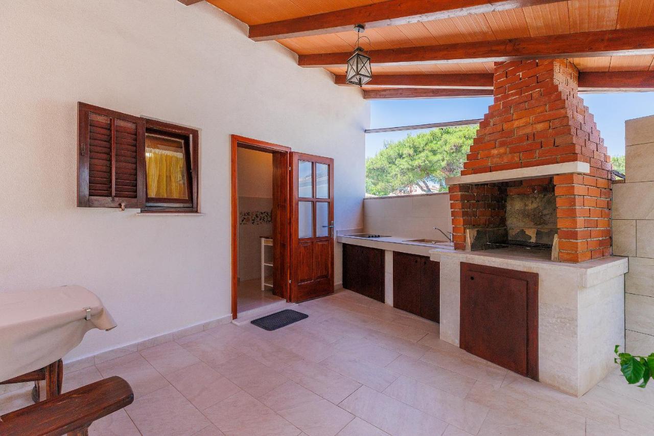 Stylish Flats With Two Bedrooms In Premantura Kültér fotó